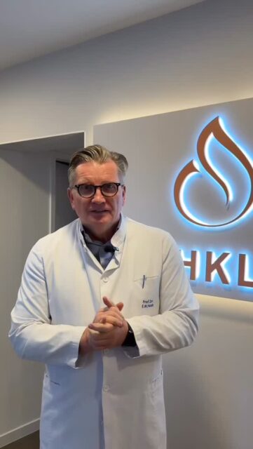 Ästhetische Trends 2025 – unser Rückblick. ✨ 🔹 Deep-Plane-Facelift als klarer Standard Über 100 Eingriffe – eine außergewöhnliche Entwicklung in Deutschland 🔹 Brustchirurgie auf neuem Niveau Implantate & Eigenfett, Eigenfett-Bruststraffung, Autoprothesen-Techniken 🔹 Body Contouring next level Fettabsaugung kombiniert mit modernsten Straffungstechnologien (Quantum, Vibration, Ultraschall) Technologischer Fortschritt, medizinische Präzision und konsequente Weiterentwicklung. So war 2025 und genau darauf bauen wir 2026 auf.💫