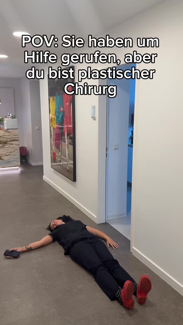 Patientin stabil? - Nein, aber Implantate würden passen 😅 #noahklinik #plastischechirurgie #ästhetischechirurgie #behindthescenes #funny