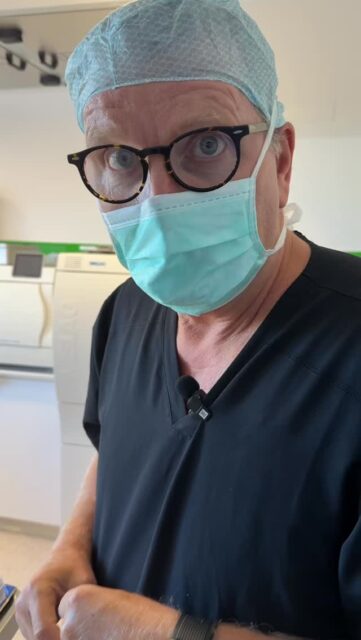 Perhaps the least well-known room in the clinic. 🧐A look behind the scenes at instrument reprocessing and sterilisation. #noahklinik #plastic surgery #cosmetic surgery #behindthecamera #facelift