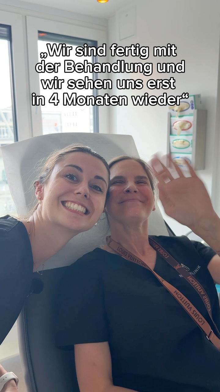 Die Grimassen gehören vor einer Botox-Behandlung dazu. So können die Muskeln optimal beurteilt und markiert werden. #noahklinik #plastischechirurgie #Botox #ästhetischemedizin #behindthescene